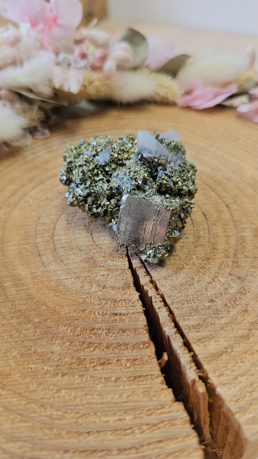 Manganocalcite sur Pyrite (Pérou)