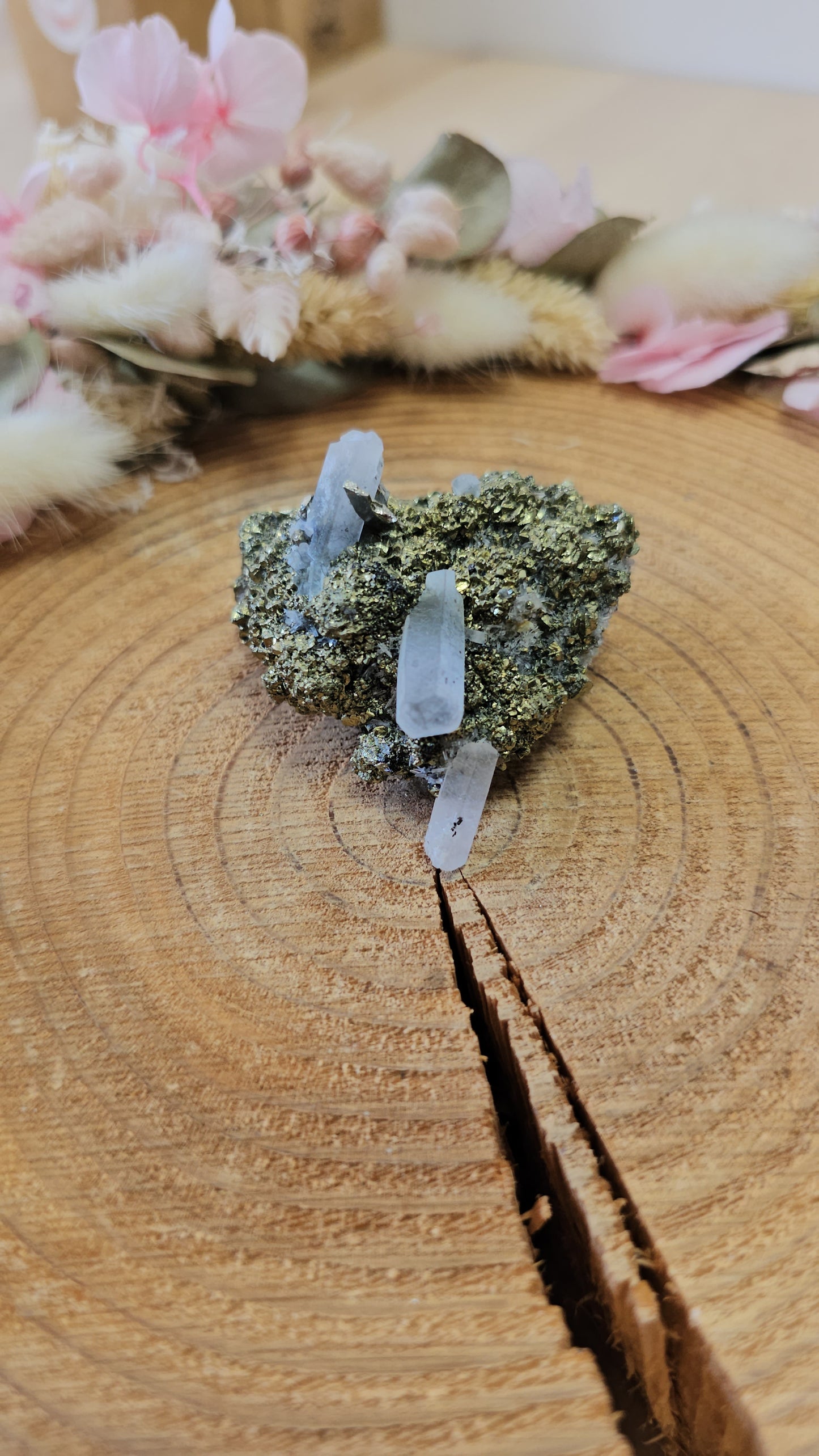 Manganocalcite sur Pyrite (Pérou)
