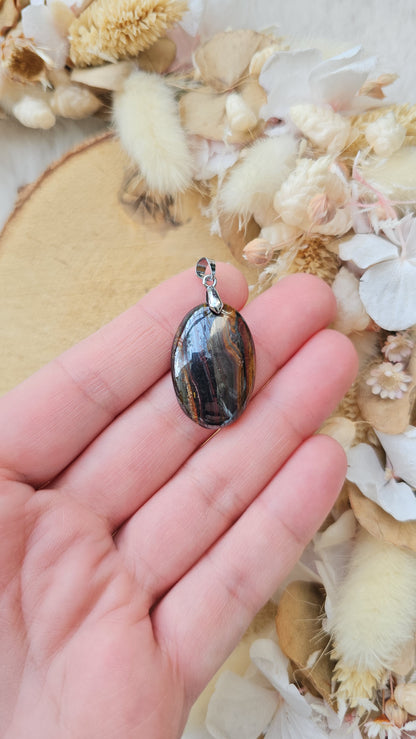 Pendentif Oeil de fer
